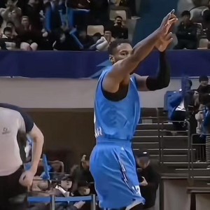 九游-恭喜威姆斯！正式升任教练一职，未来有望执教广东队？