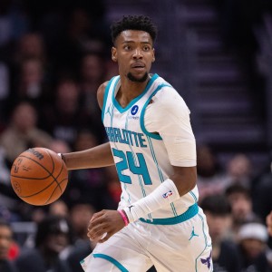 九游娱乐-各种铁还投得多！米勒全场手感冰凉 两分球7中0&amp;三分7中2